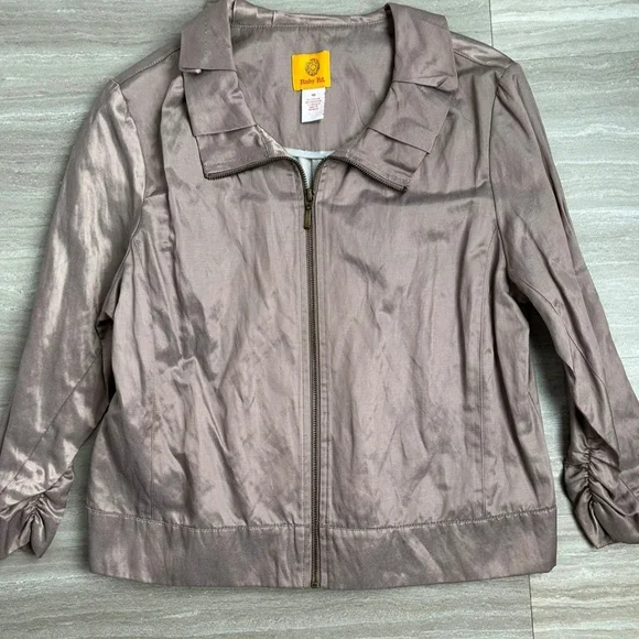 Ruby Rd. Metallic Taupe Label with Yellow Tag - Picture 1 of 3